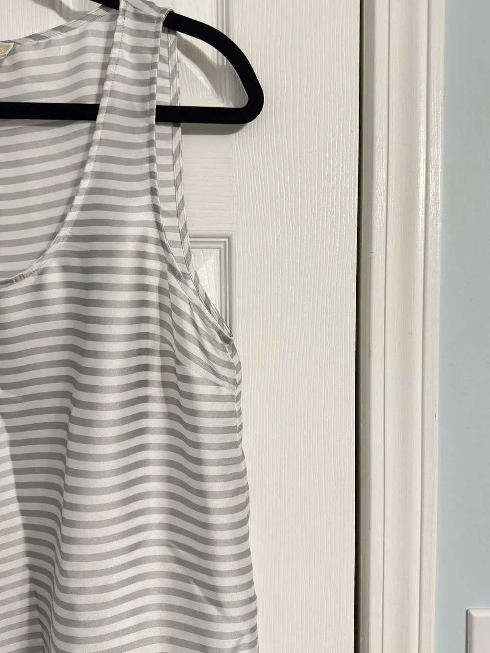 Michael Kors Gray White Striped Sleeveless Tank Blouse Top XL Satin Look